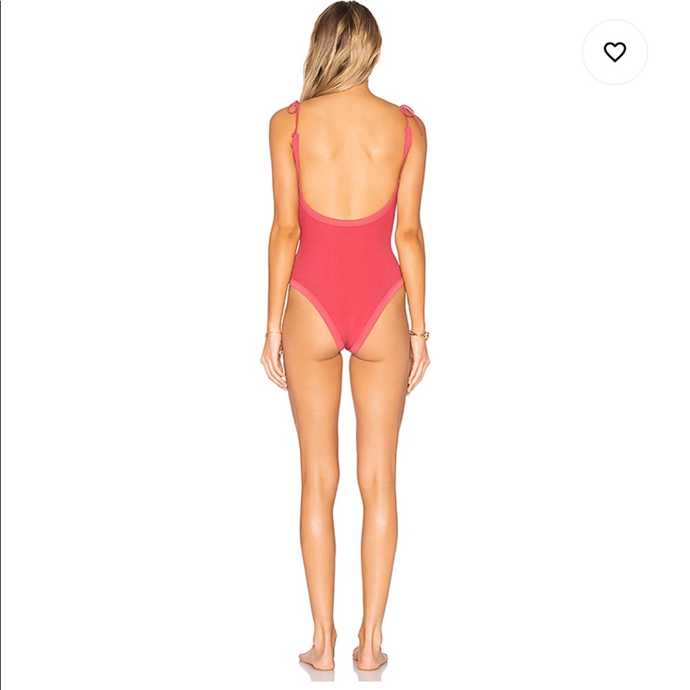 Nobel One Piece in Berry - Picture 3 of 5